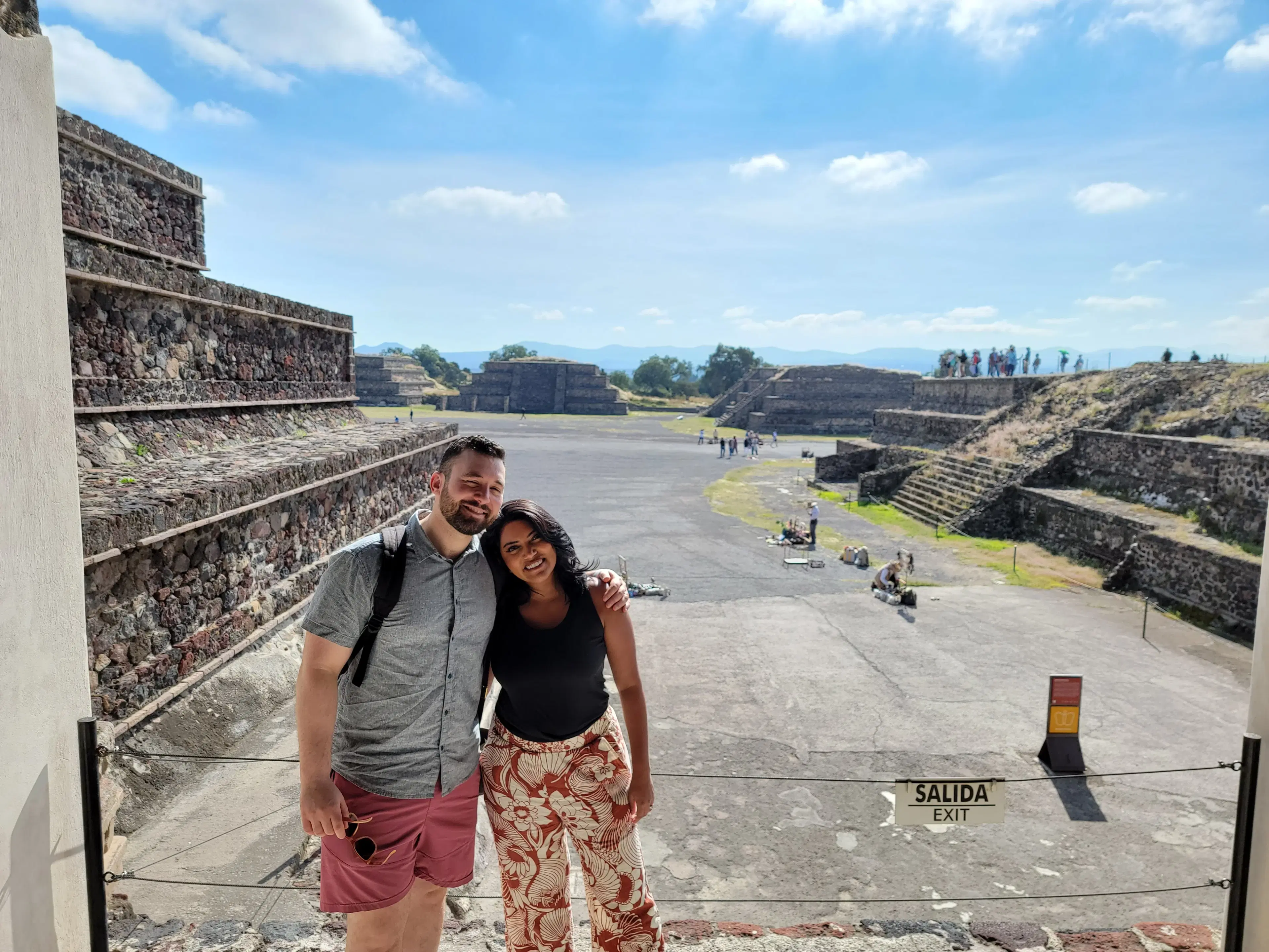 Ruta Sagrada: Teotihuacán y Basílica + Desayuno en Cueva y Taller de Obsidiana